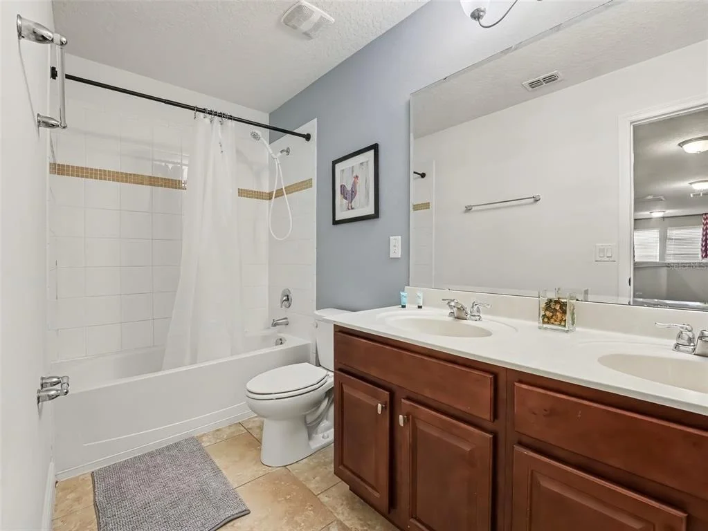 Photo of 4127 OAK TREE DRIVE