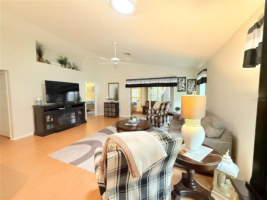 Photo of 265 CENTER OAK CIRCLE