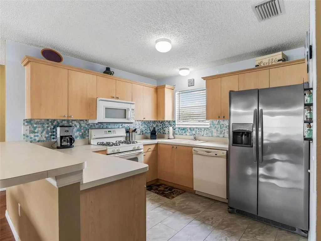 Photo of 897 LIVINGSTON LOOP