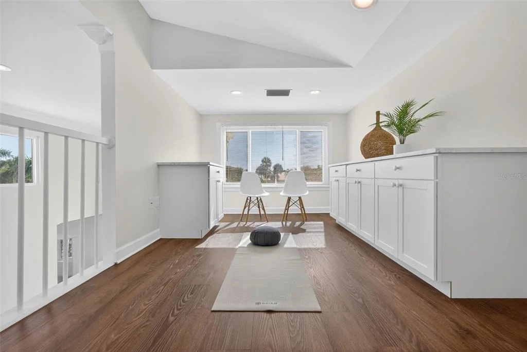 Photo of 3488 MISTLETOE LANE