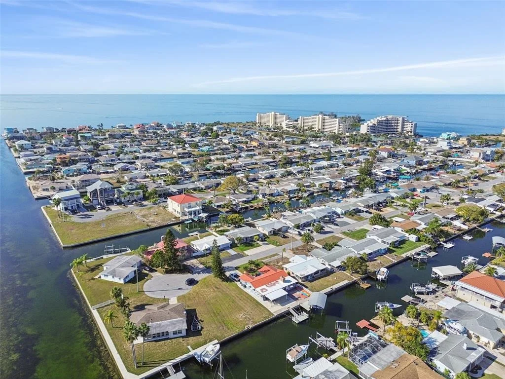 Photo of 6374 BOATYARD DRIVE