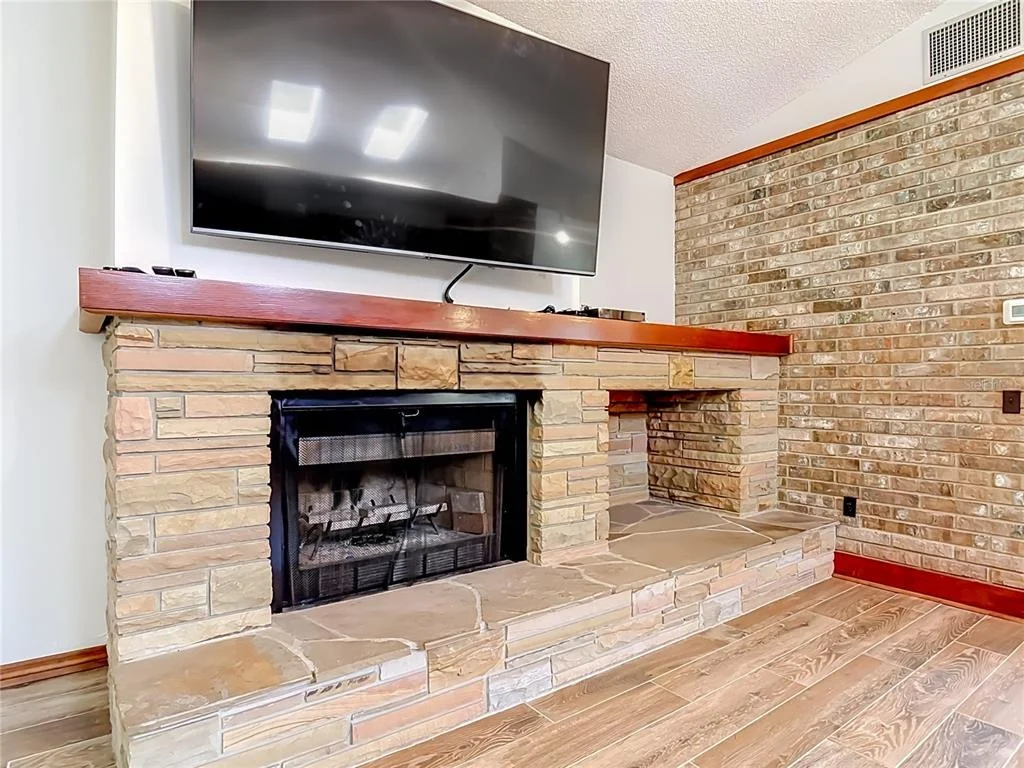 Photo of 1032 VALLEY FORGE ROAD