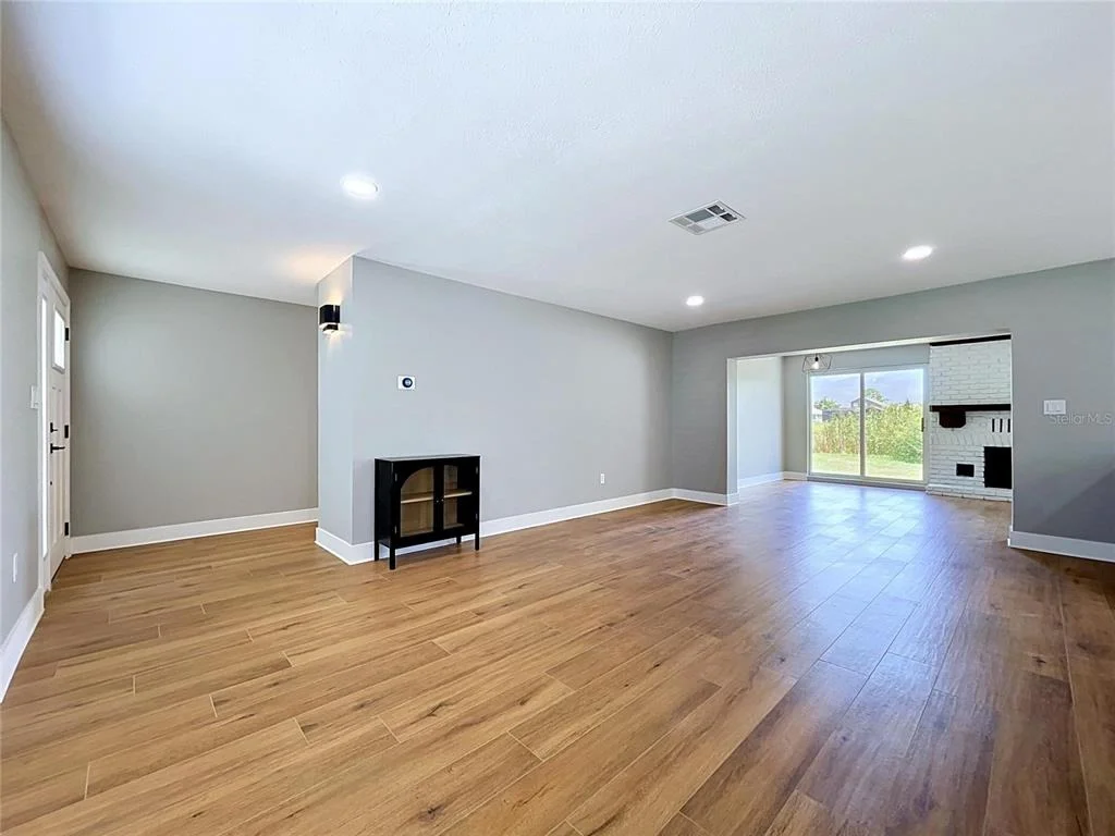 Photo of 381 WESTWINDS DRIVE