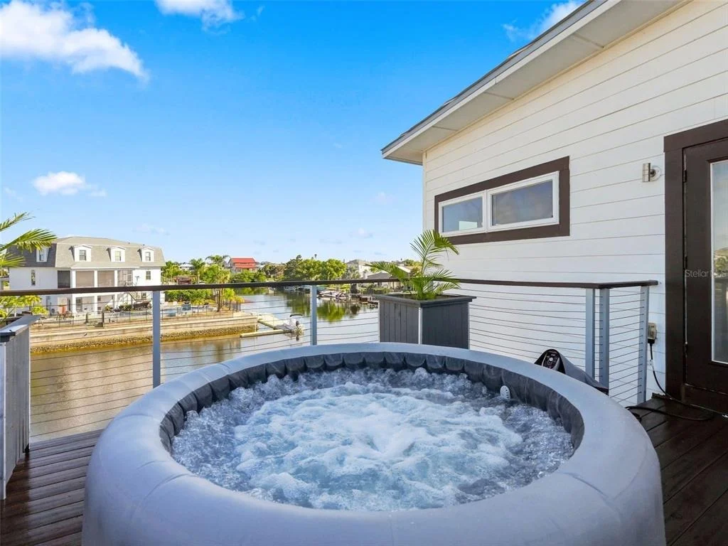 Photo of 3385 GULFVIEW DRIVE
