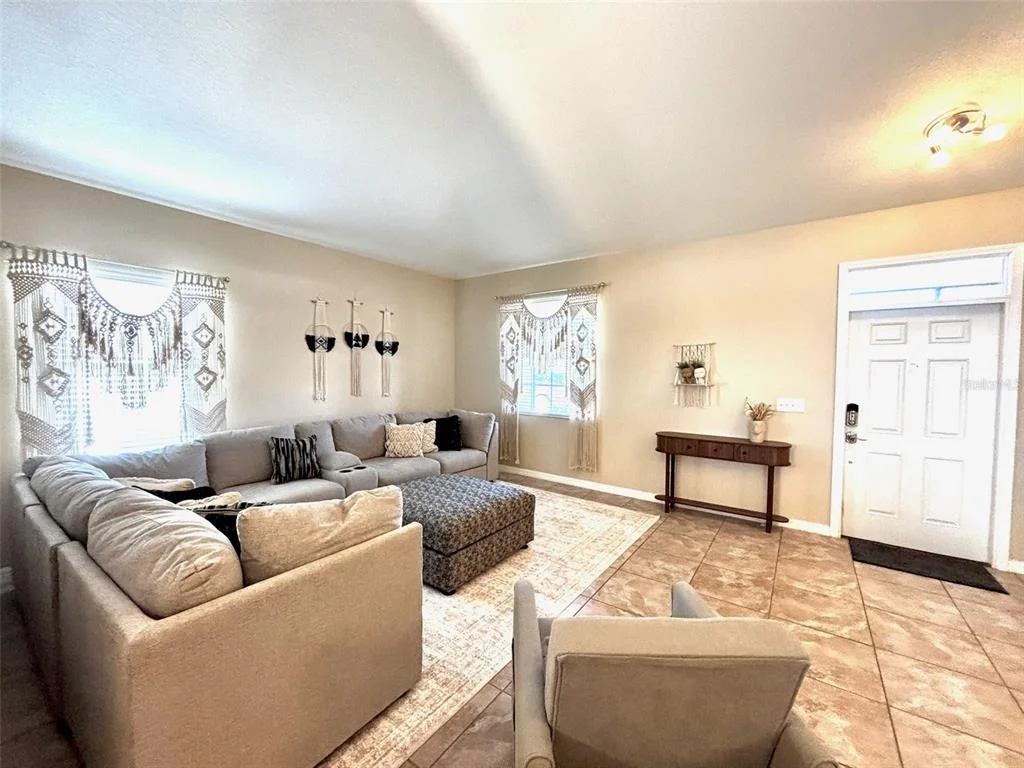 Photo of 613 WABASH BREEZE CIRCLE