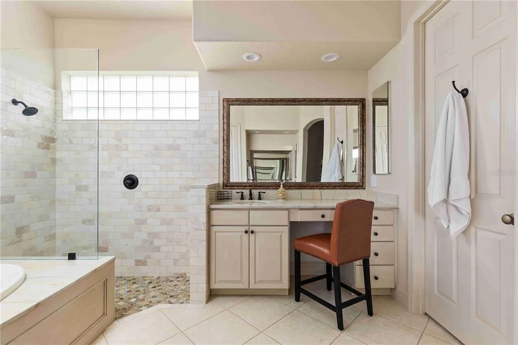 Photo of 10006 DISCOVERY TERRACE