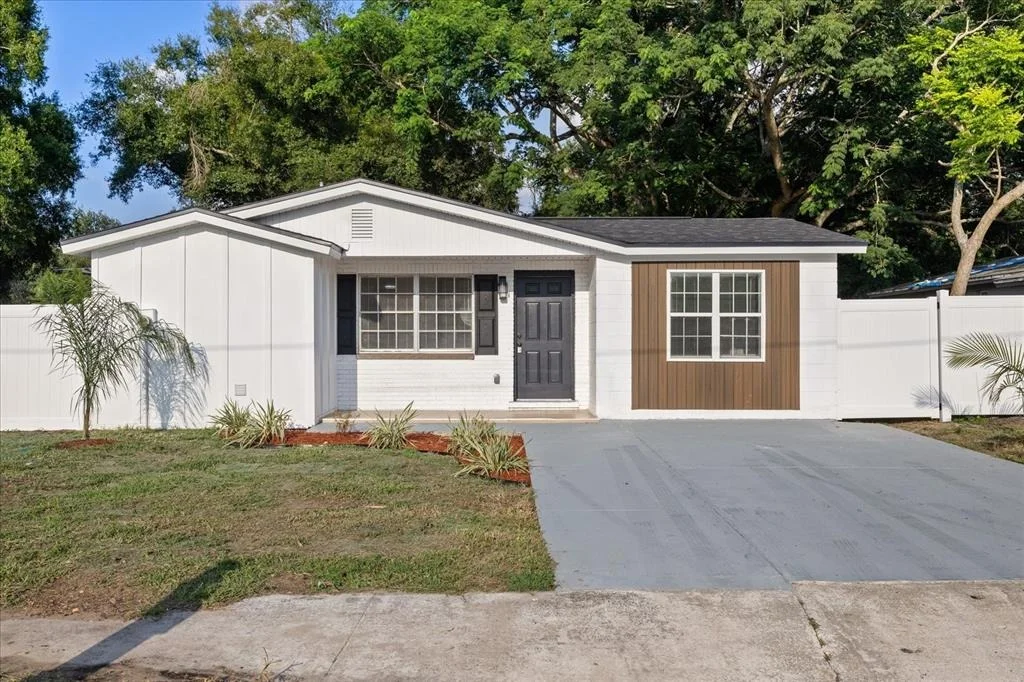 Photo of 8711 N RIVER FOREST CIRCLE