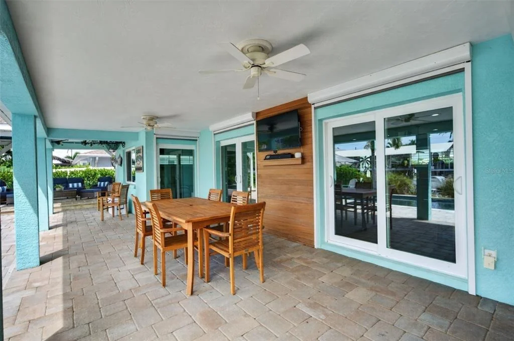 Photo of 3708 ROYAL PALM DRIVE