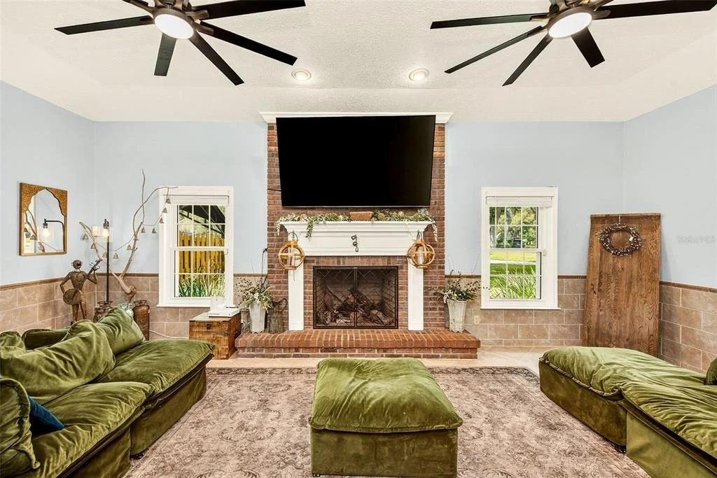 Photo of 807 CENTERBROOK DRIVE