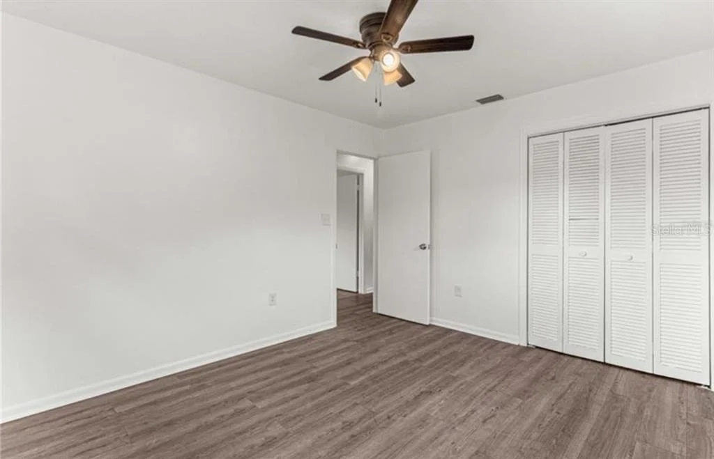 Photo of 46 LAKE COURT LOOP