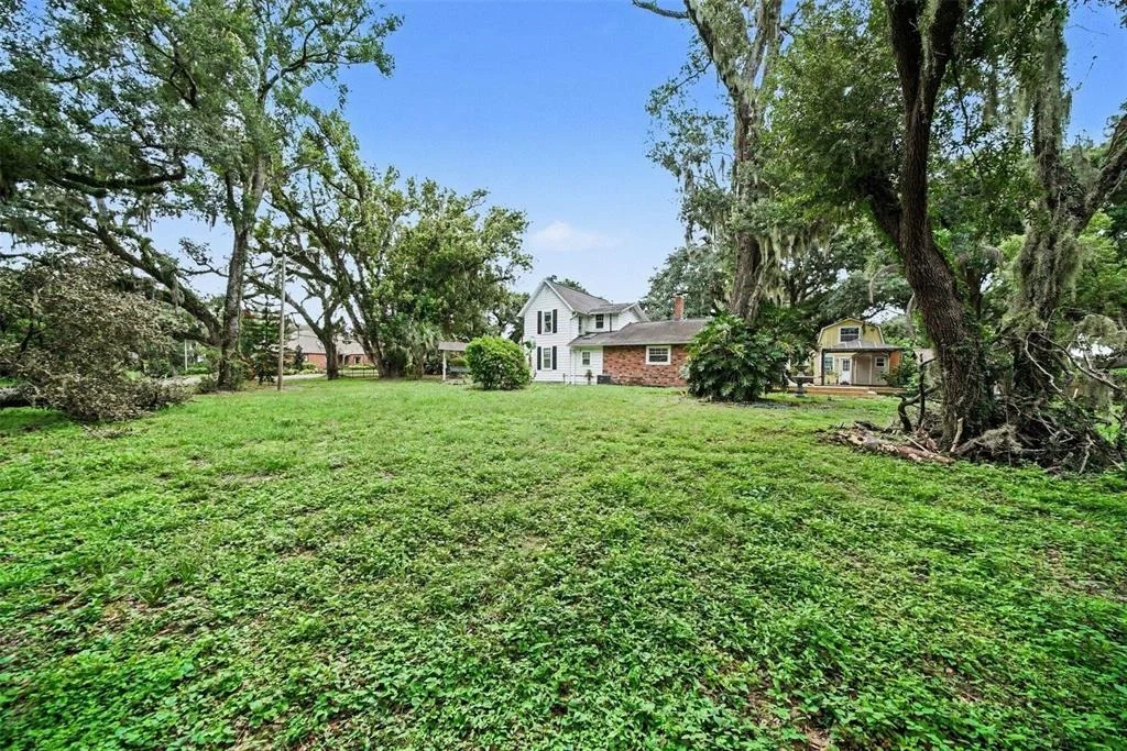 Photo of 1509 W WINDHORST ROAD
