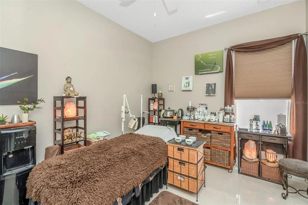 Photo of 21812 CARSON DRIVE