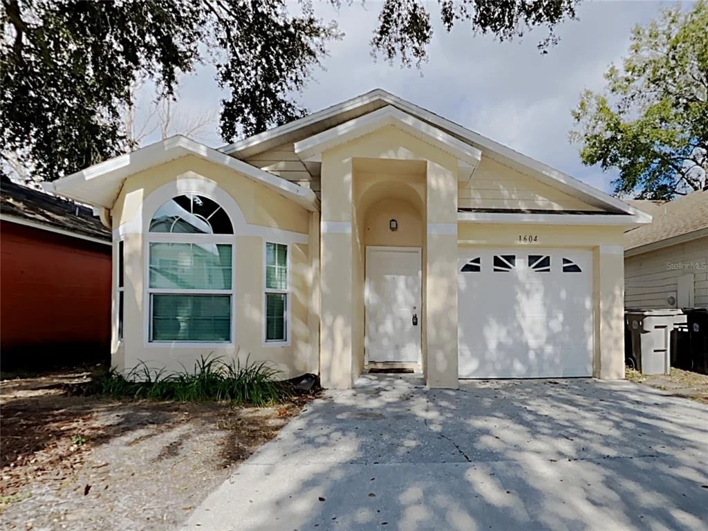 Photo of 1604 CHATHAM CIRCLE