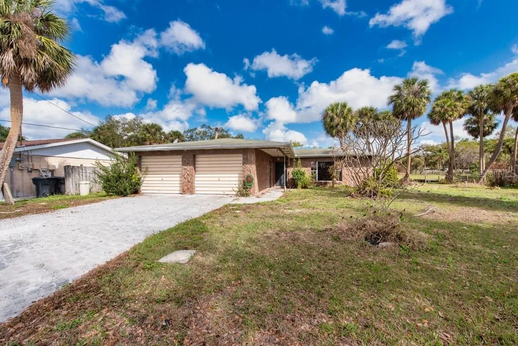 Photo of 8848 W MILLPOINT ROAD