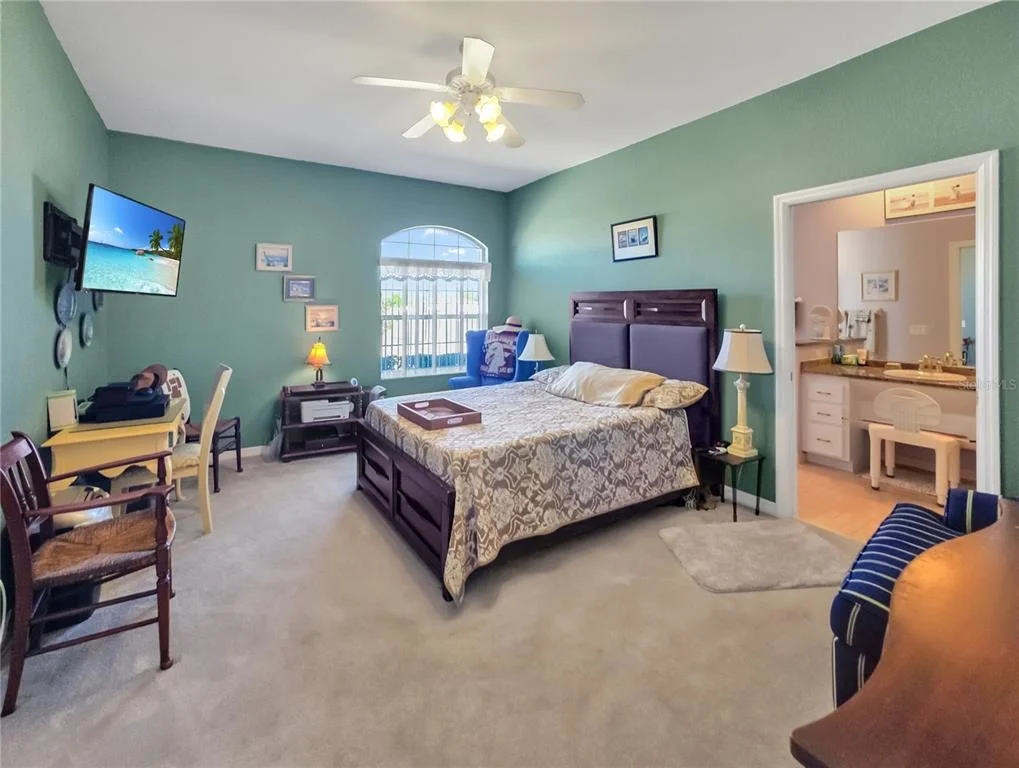 Photo of 77 HICKORY LOOP