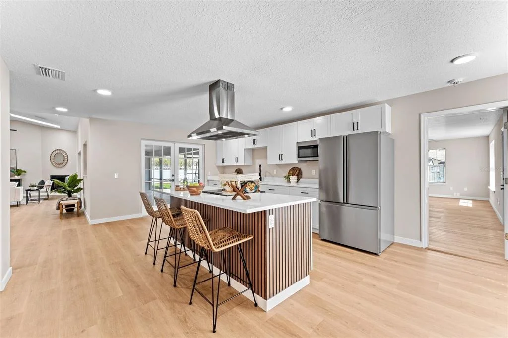Photo of 5521 OAK STREET