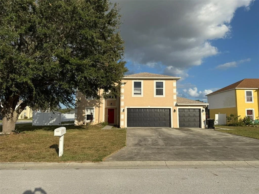 Photo of 5018 STRADA DRIVE