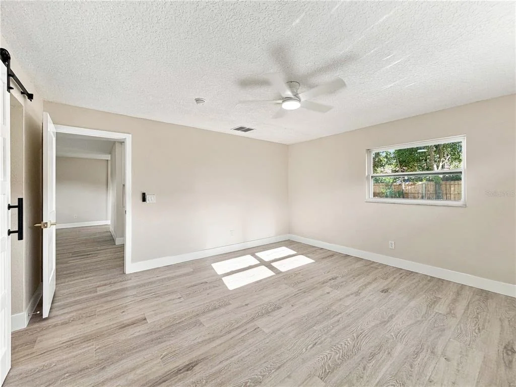 Photo of 7015 CRESTLAKE DRIVE