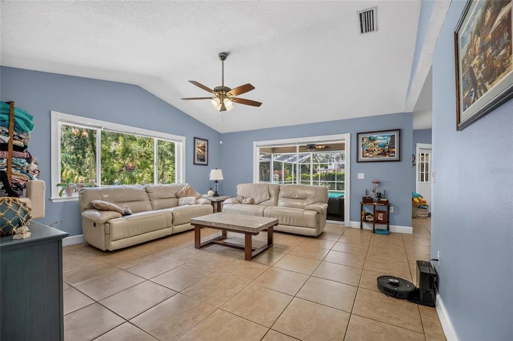 Photo of 608 WOODVIEW WAY
