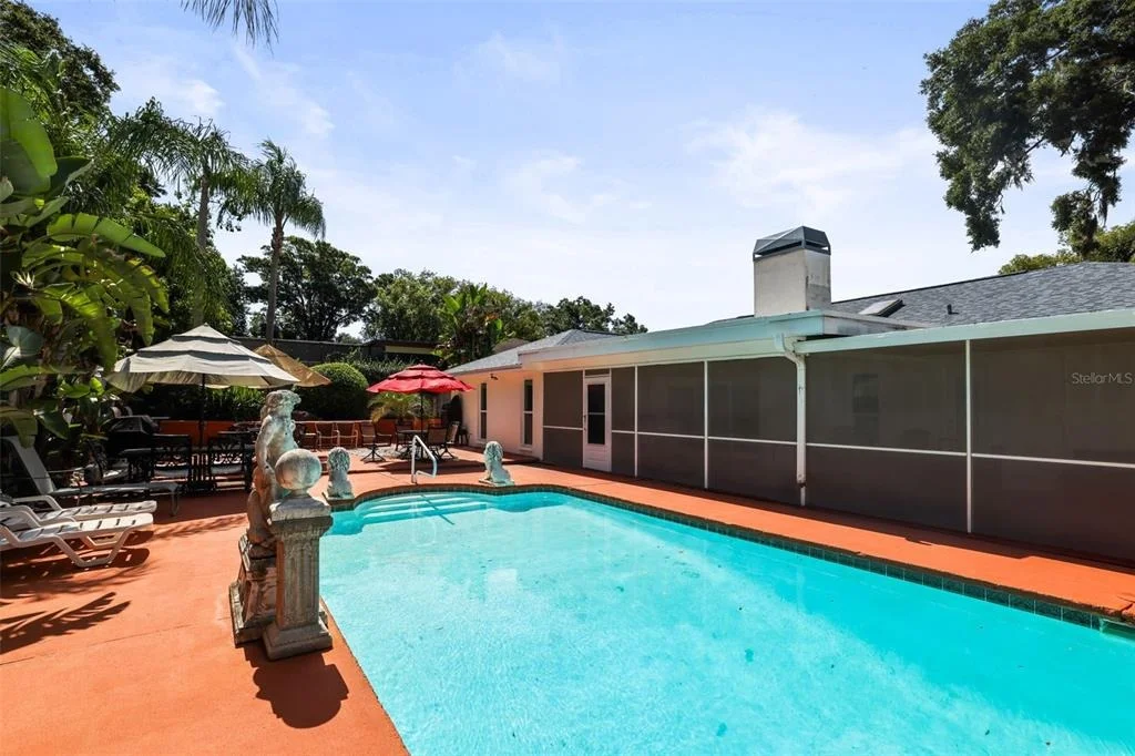 Photo of 1981 CASTILLE DRIVE