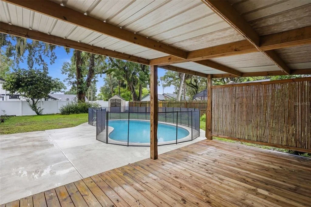Photo of 483 SPRUCEVIEW DRIVE