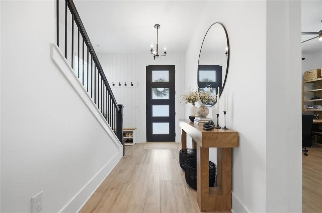 Photo of 1663 CROWNCREST DRIVE