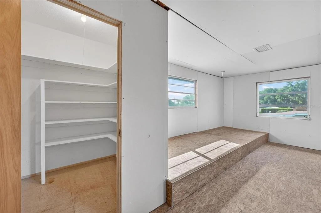 Photo of 710 TWIN OAKS LANE