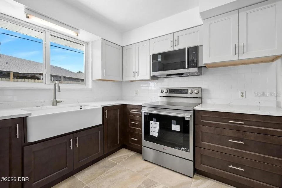 Photo of 190 ELLICOTT DRIVE