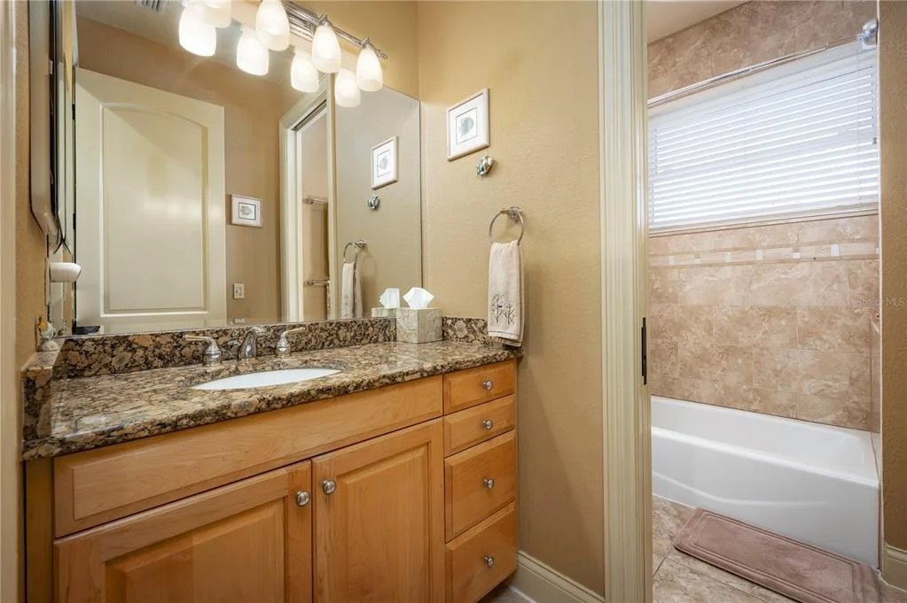 Photo of 306 HARBOR DRIVE