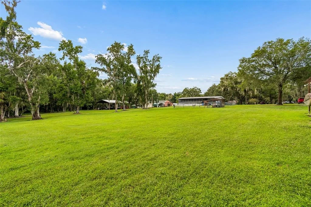 Photo of 6325 OAKVIEW LANE