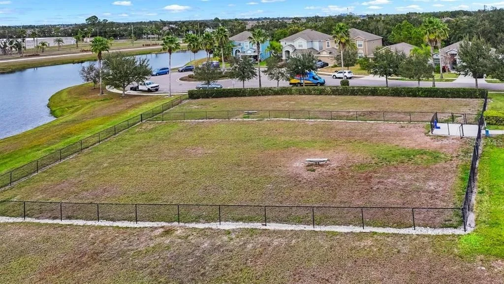 Photo of 909 MEADOW GLADE DRIVE