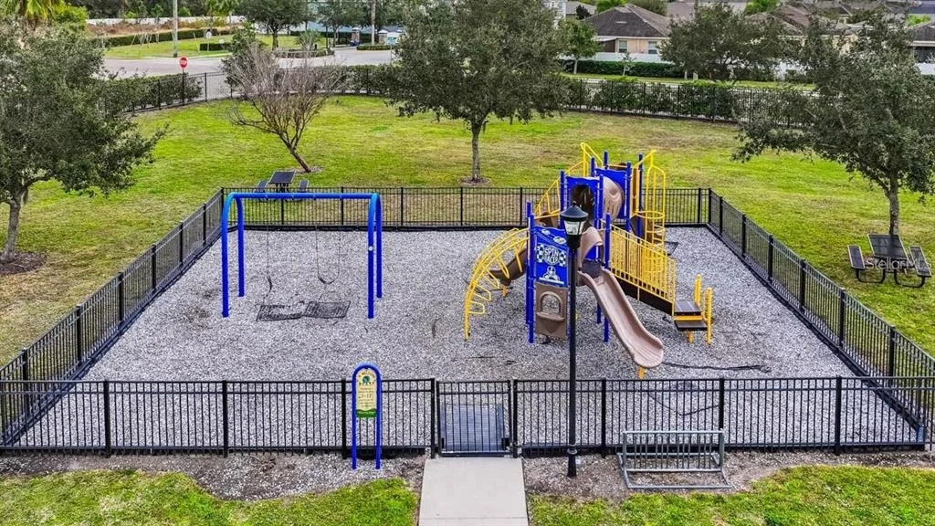 Photo of 909 MEADOW GLADE DRIVE