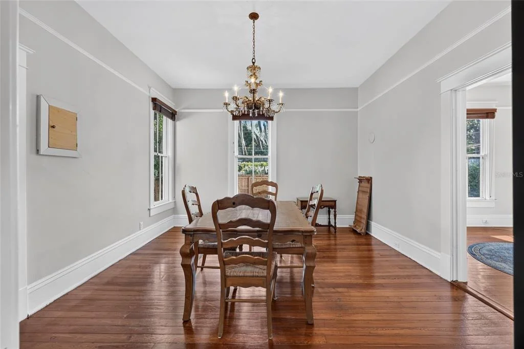 Photo of 819 SE 2ND STREET