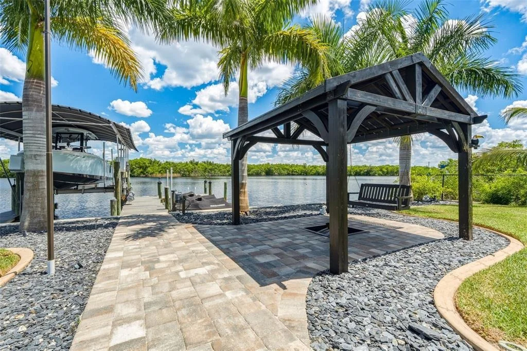 Photo of 2424 HARBOUR DRIVE