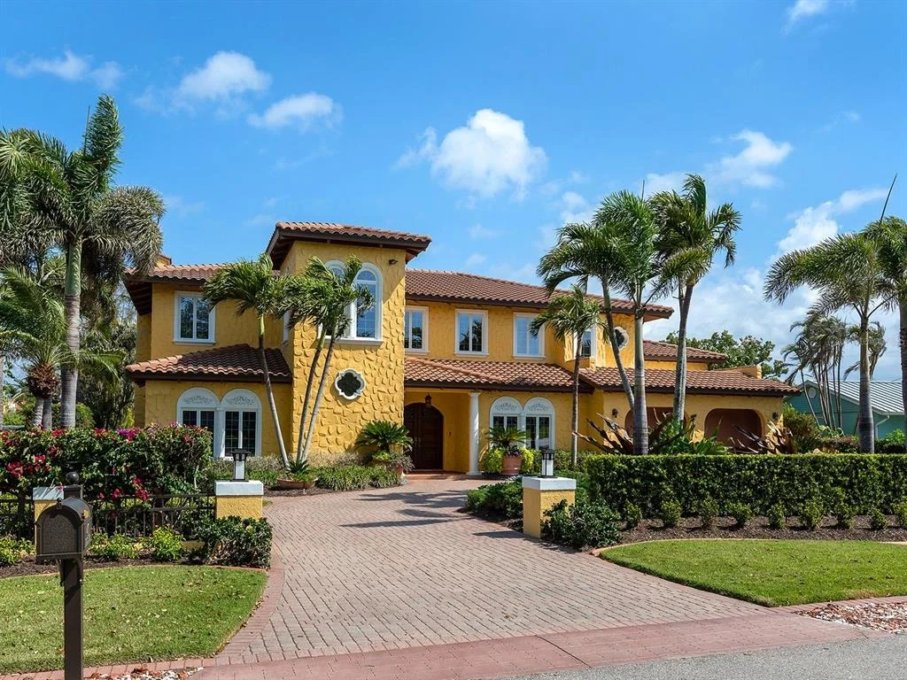 Photo of 416 BAYCREST DRIVE