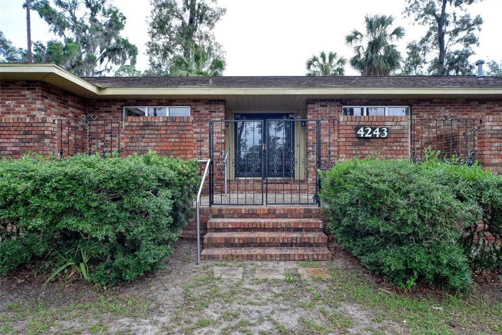 Photo of 4243 SE 8TH STREET