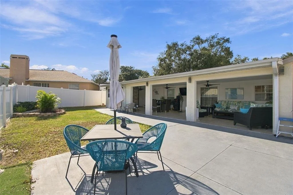 Photo of 1325 OAKCREST DRIVE