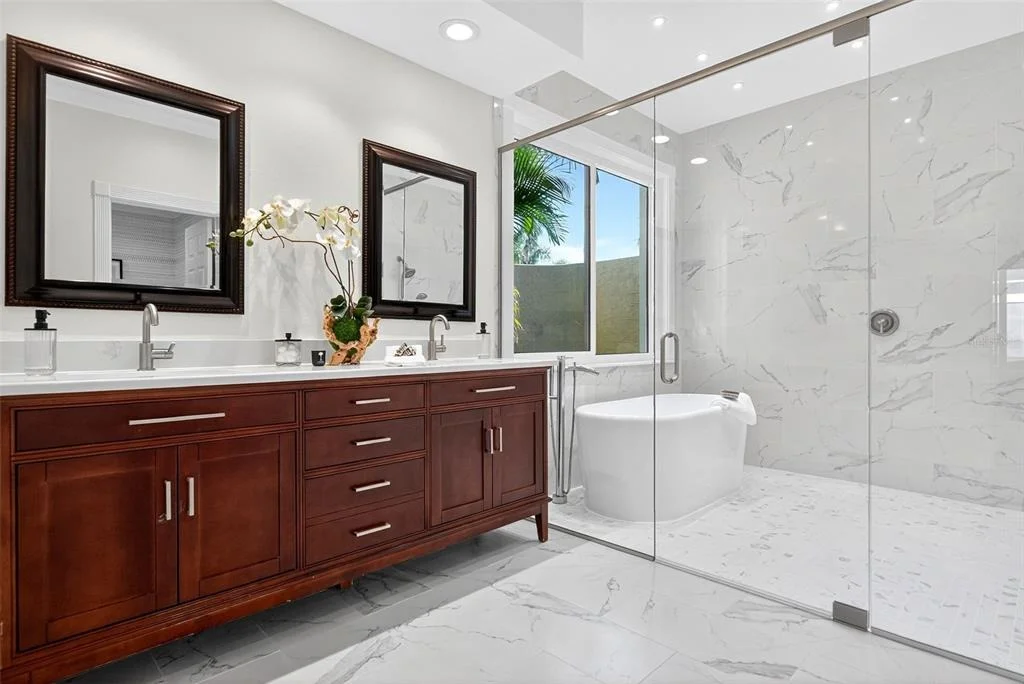 Photo of 3488 MISTLETOE LANE