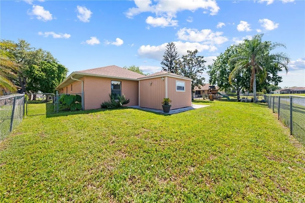 Photo of 2333 SWEETWATER BOULEVARD