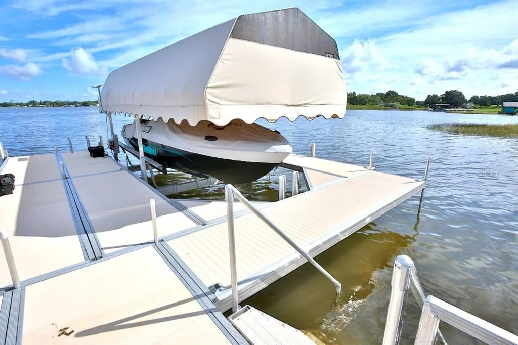 Photo of 11035 SE SUNSET HARBOR ROAD