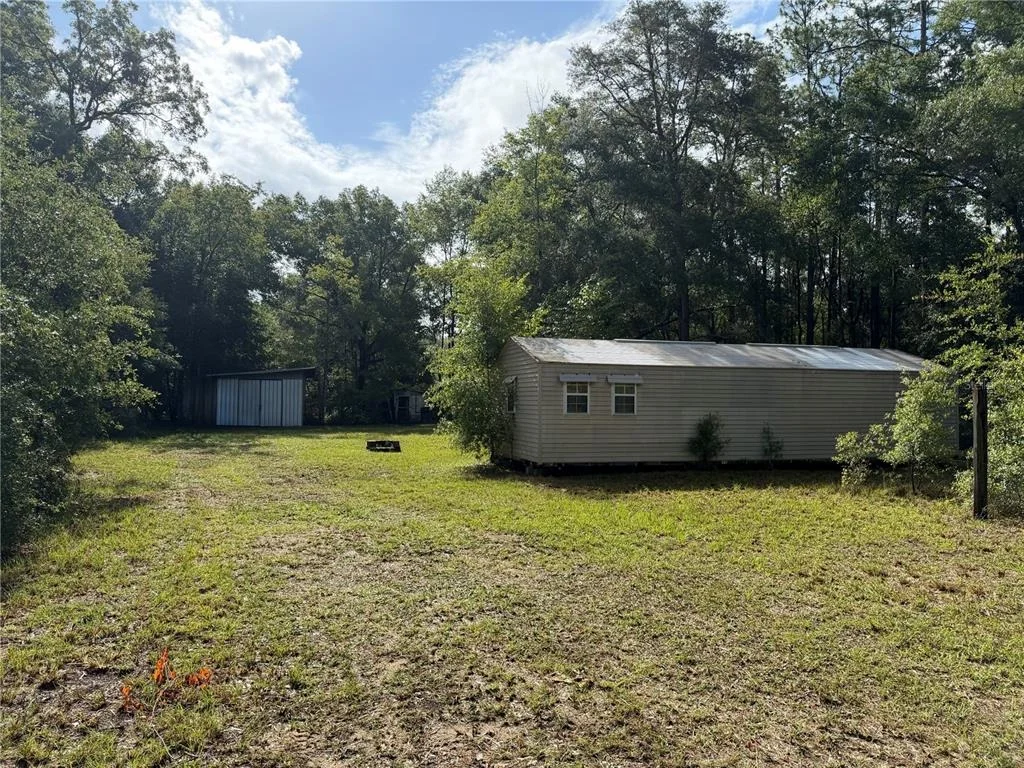 Photo of 9730 NE STATE ROAD 24