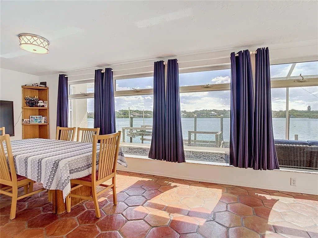 Photo of 919 KEY WAY