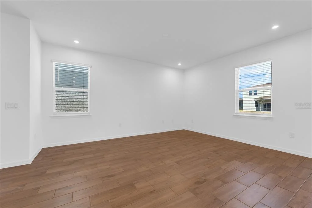 Photo of 4450 RIVER BEACON BOULEVARD