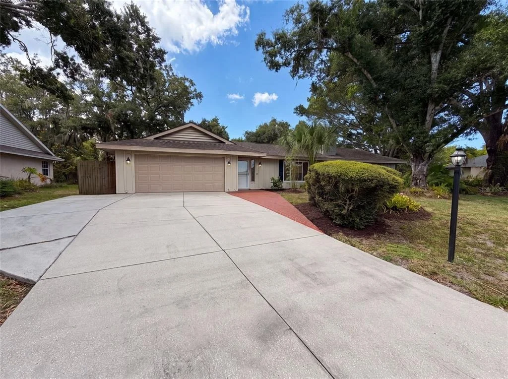 Photo of 8028 CONSERVATORY CIRCLE