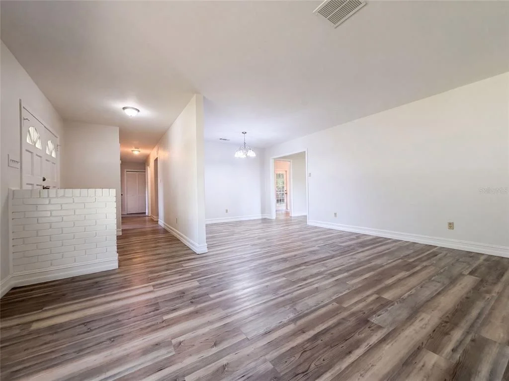 Photo of 601 CAROLYN DRIVE