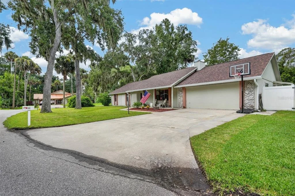 Photo of 105 EDDY LANE