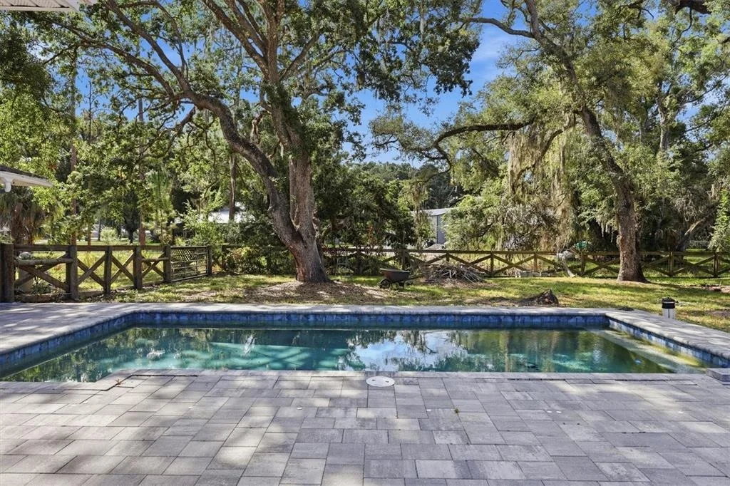 Photo of 10125 OAK RUN DRIVE
