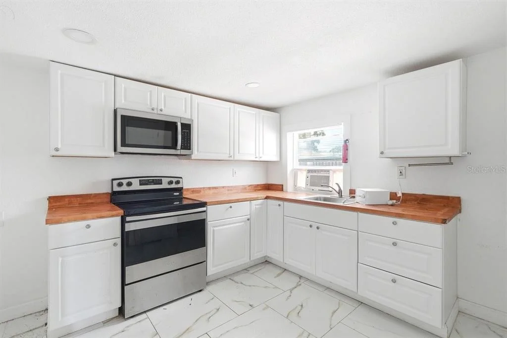 Photo of 5202 RIVERSIDE DRIVE