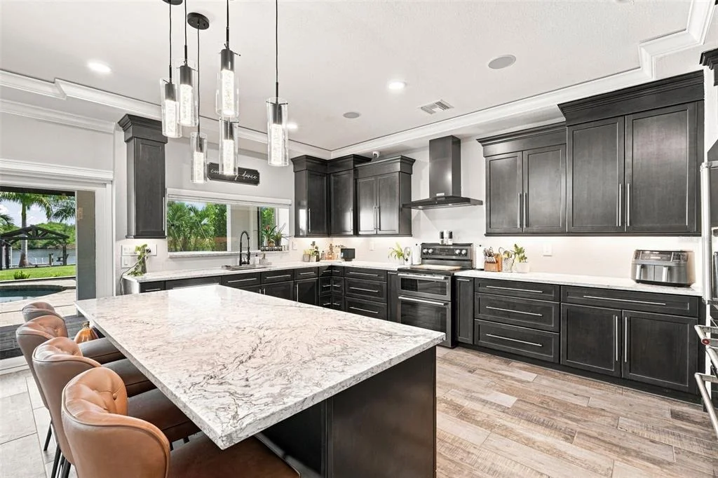 Photo of 2424 HARBOUR DRIVE