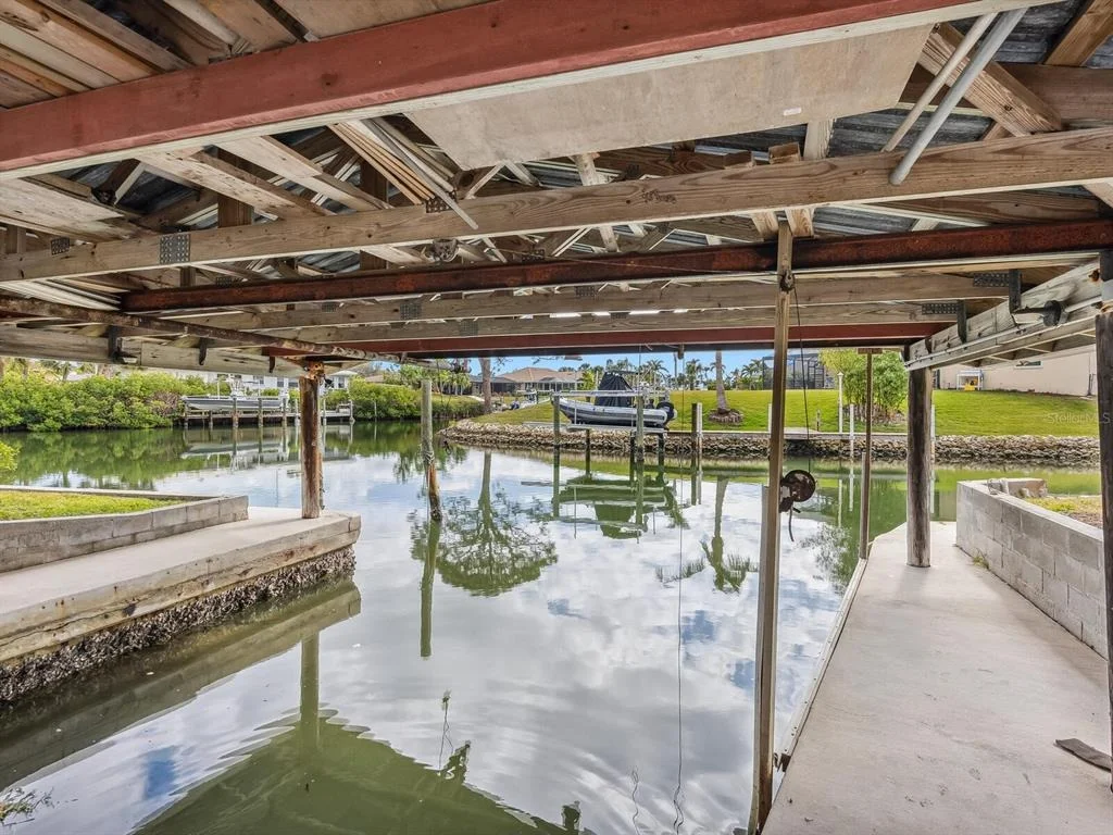 Photo of 221 LYCHEE ROAD